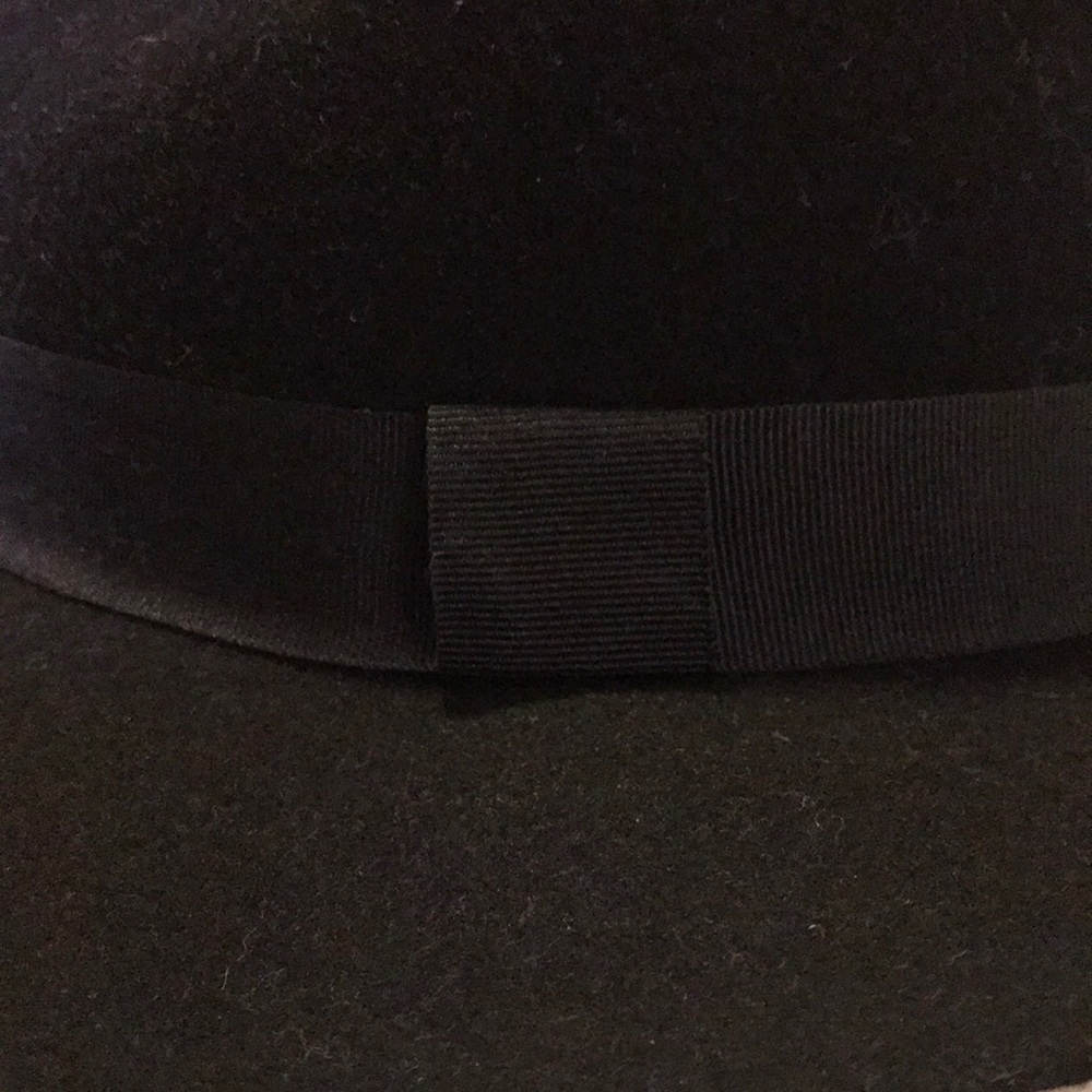 Floppy black hat - Picture 4 of 5